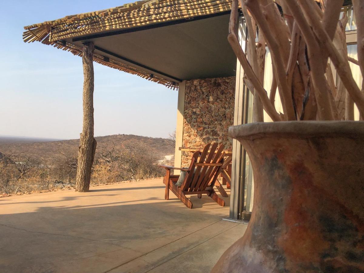 Okutala Etosha Lodge オウチョ エクステリア 写真